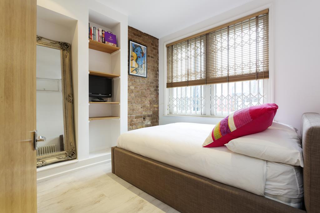 Veeve - Sophisticated Soho Apartment London Bagian luar foto