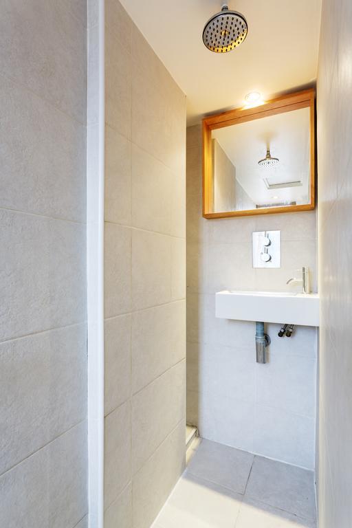 Veeve - Sophisticated Soho Apartment London Bagian luar foto